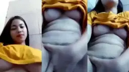 ABG Toket Bulat Omek Baju Kuning Video by xNxx