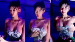 Toketnya Hilly WK Makin Besar Ya Bund Video by FapHouse