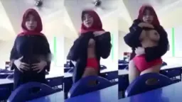Bokep Melayu Video Guru Berjilbab Bugil di Kantor Video by PornHub