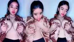Miss Jijiw Remas Toket Jilatin Utingnya Video by YourPorn