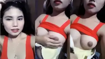 Abg Berkacamata Kutang Merah Video by xNxx