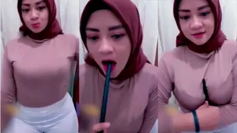 Hijab Cantik Nakal Pingin Nyepong Video by Eporner Hijab Cantik Nakal Pingin Nyepong Video by Eporner