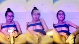 ABG Berkacamata Toket Bulat Colmek Video by Indo18 ABG Berkacamata Toket Bulat Colmek Video by Indo18