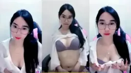 Amerlita Cantik Berkacamata Sexy Video by Indo18 Amerlita Cantik Berkacamata Sexy Video by Indo18